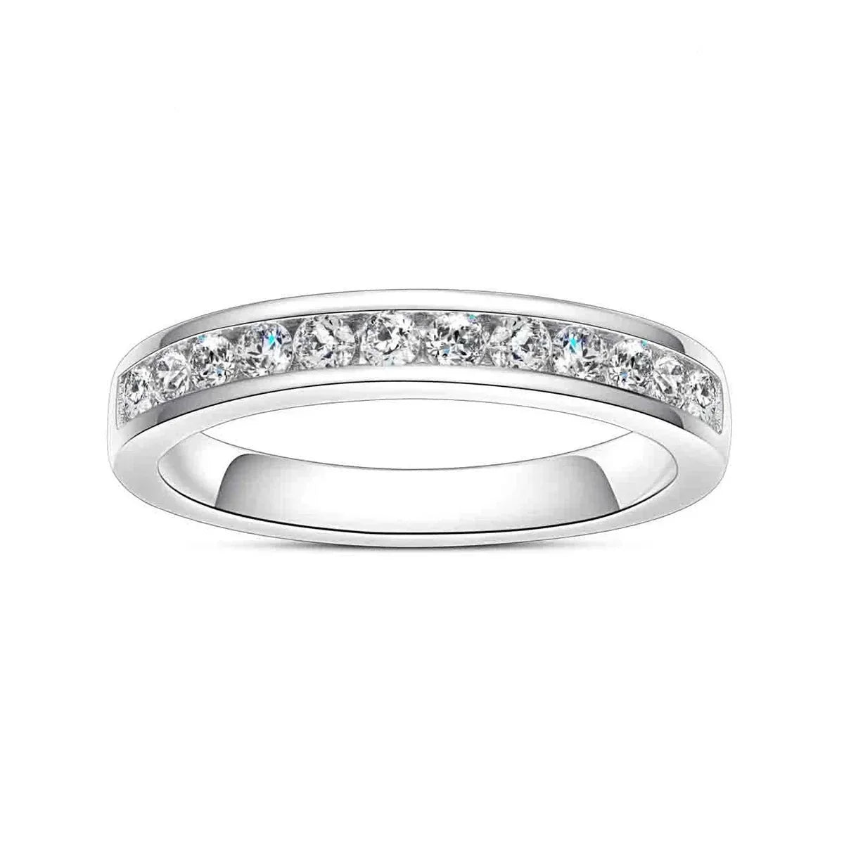 Meia Aliança em Ouro Branco 18k com Moissanites Brilhantes - Meia Aliança