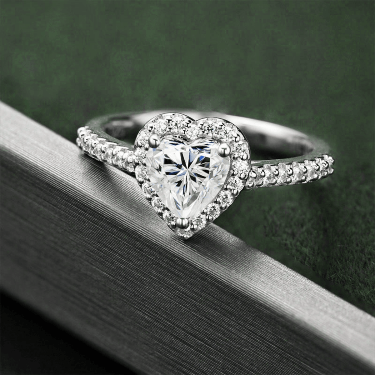 Anel Heart Moissanite - Yuna Joias