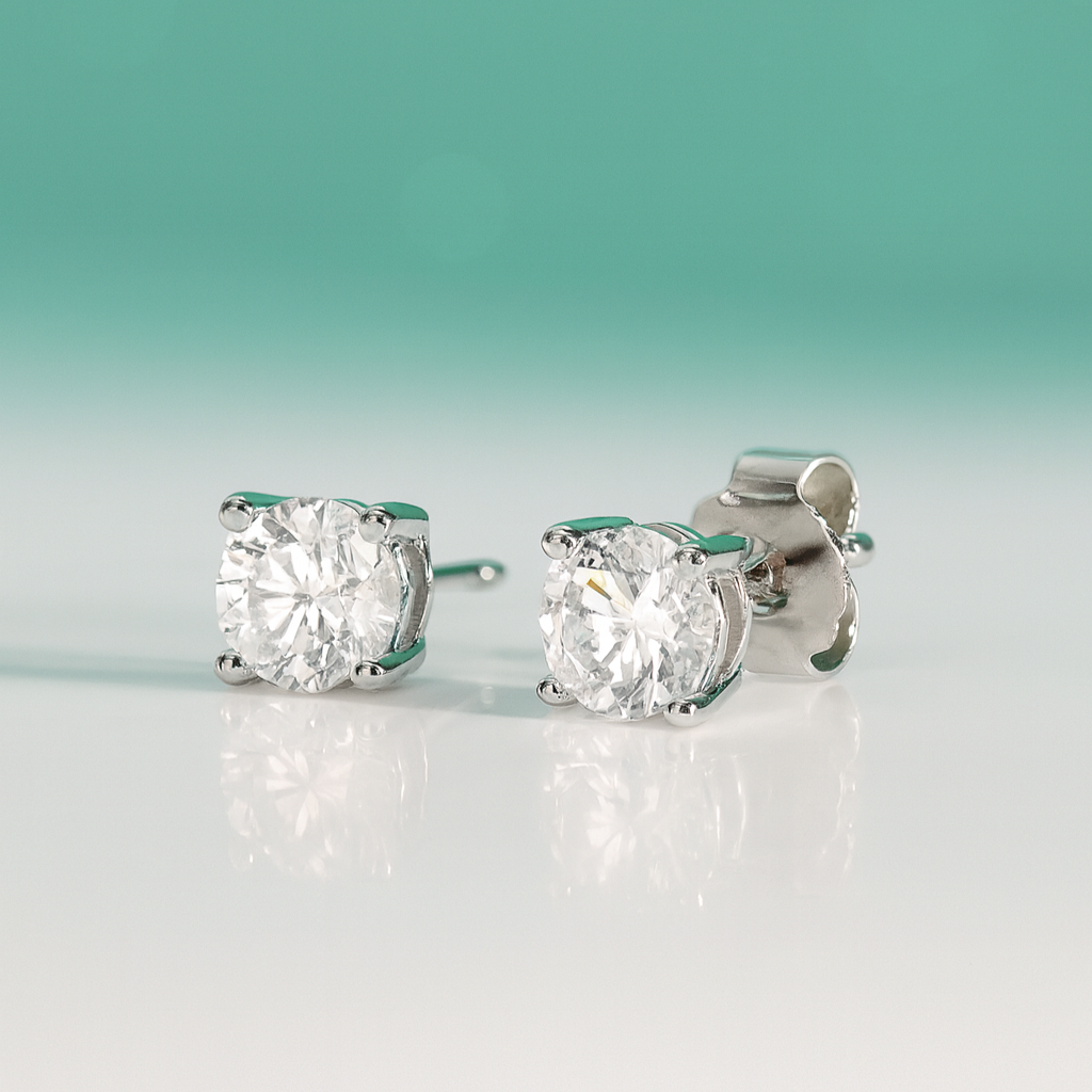 Brinco Solitário Moissanite em Prata 925 - Yuna Joias