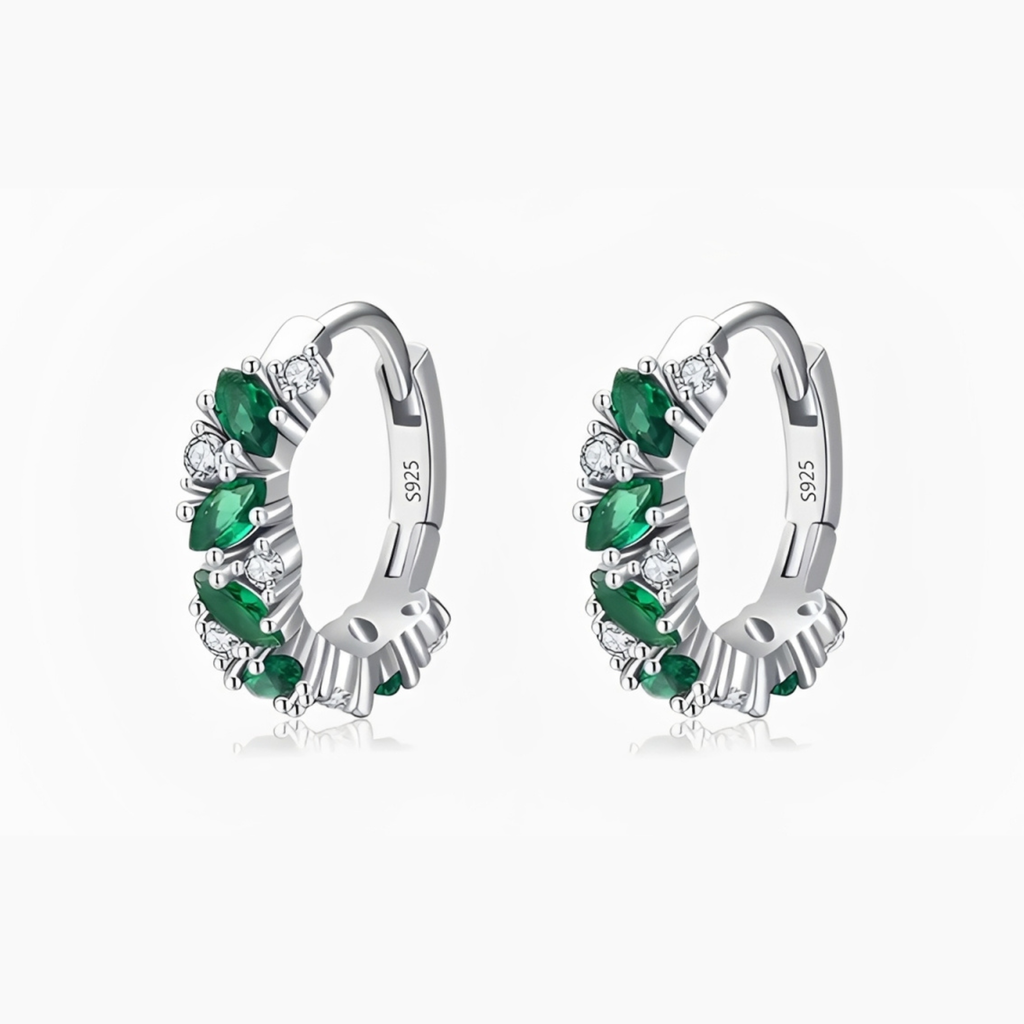 Brinco Argola Feminino com Zircônias Verdes e Cristais - Joia Elegante em Prata 925 Formato Losango - Yuna Joias