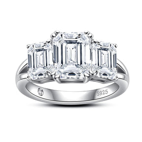 Anel Trilogy Esmeralda Moissanite - Yuna Joias