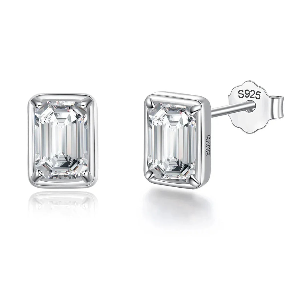 Brinco em prata .925 e 1.2CT moissanite