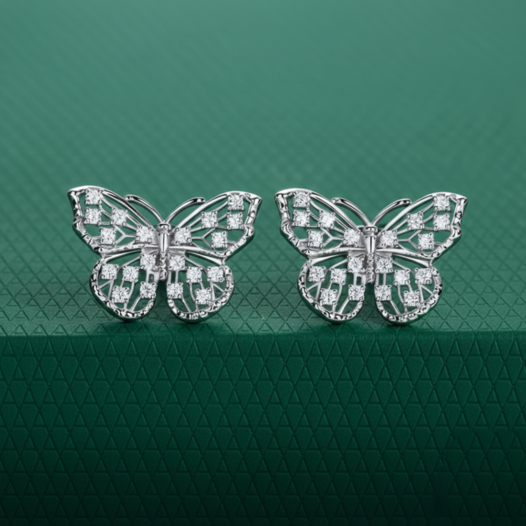Brinco Borboleta Feminino com Moissanite - Joia Elegante em Prata 925 Banhada a Ouro 18k - Yuna Joias