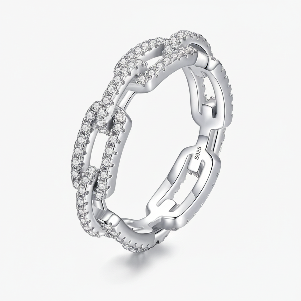 Anel Corrente Feminino com Zircônias Cravejadas - Joia Moderna em Prata 925 para Empilhar - Yuna Joias