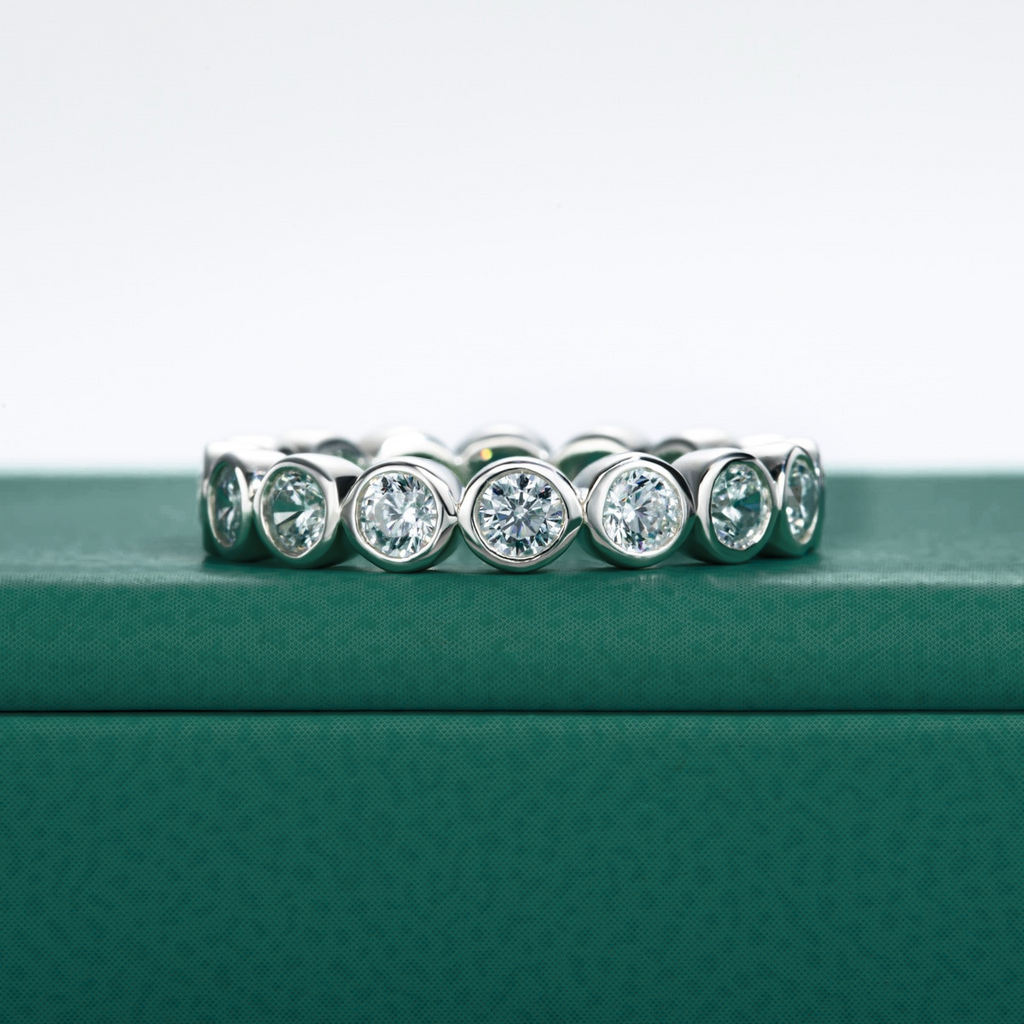 Anel de Noivado em Moissanite com Prata 925 e Banho de Ouro Branco - Yuna Joias - Yuna Joias