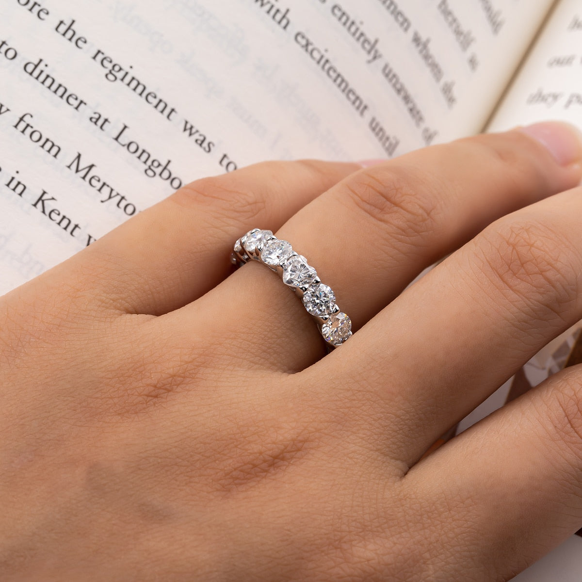 Aliança de Amor Eterno com Moissanite em Lapidação Coração - Prata 925 com Ouro Branco - Yuna Joias - Yuna Joias