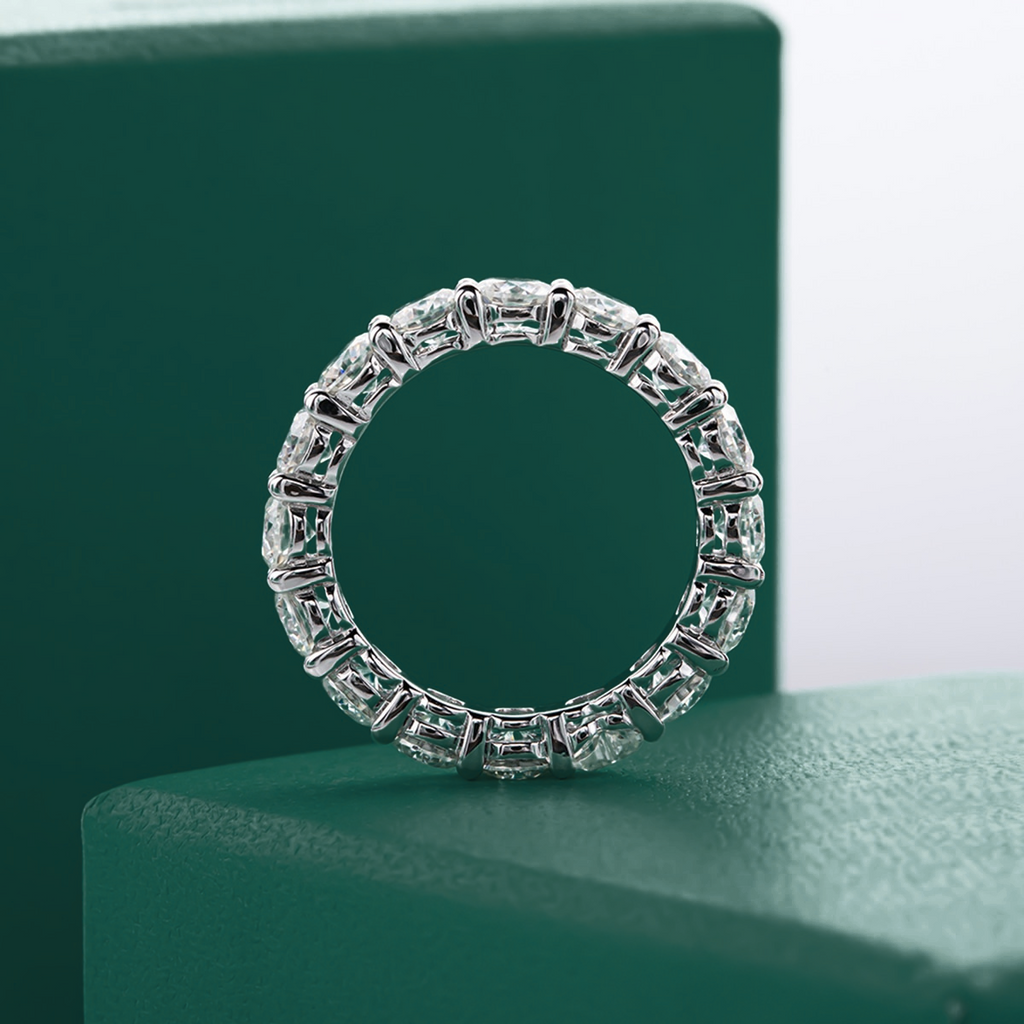 Aliança de Amor Eterno com Moissanite em Lapidação Coração - Prata 925 com Ouro Branco - Yuna Joias - Yuna Joias