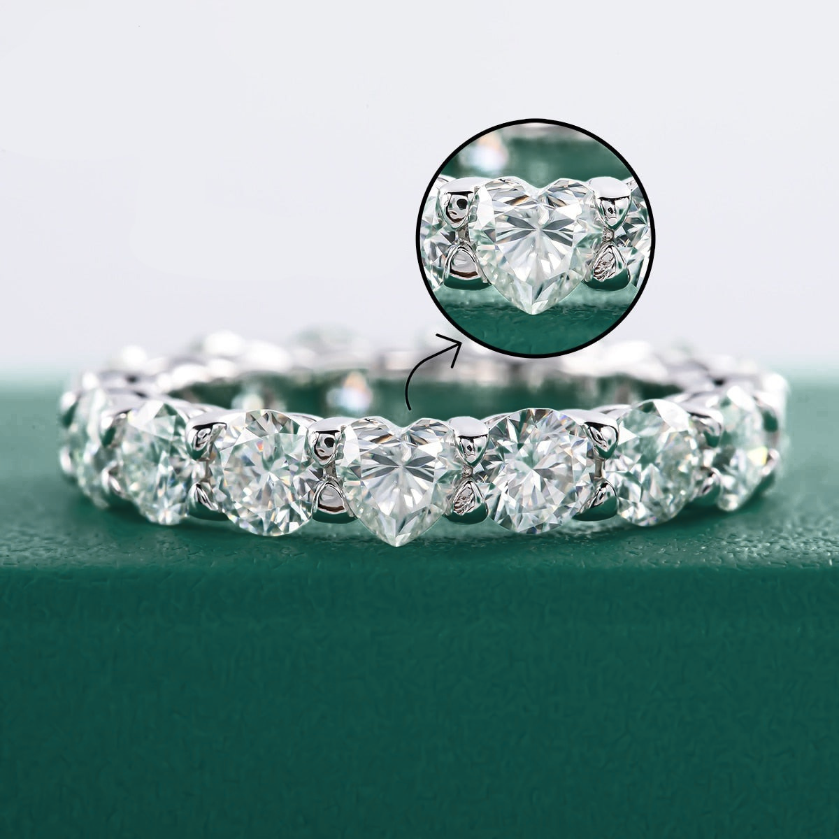 Aliança de Amor Eterno com Moissanite em Lapidação Coração - Prata 925 com Ouro Branco - Yuna Joias - Yuna Joias