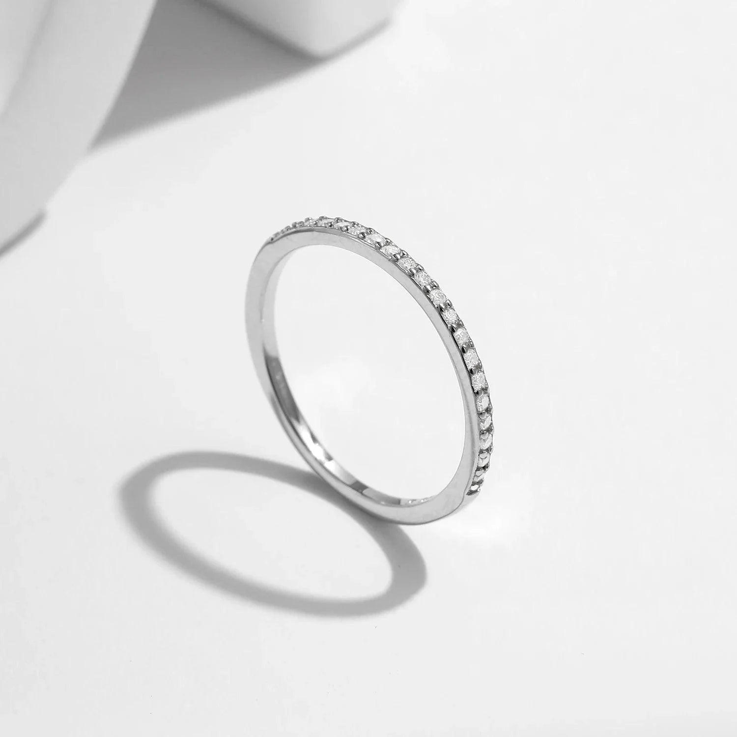 Anel Eternity Moissanite Elegância em Prata 925 - Yuna Joias - Yuna Joias
