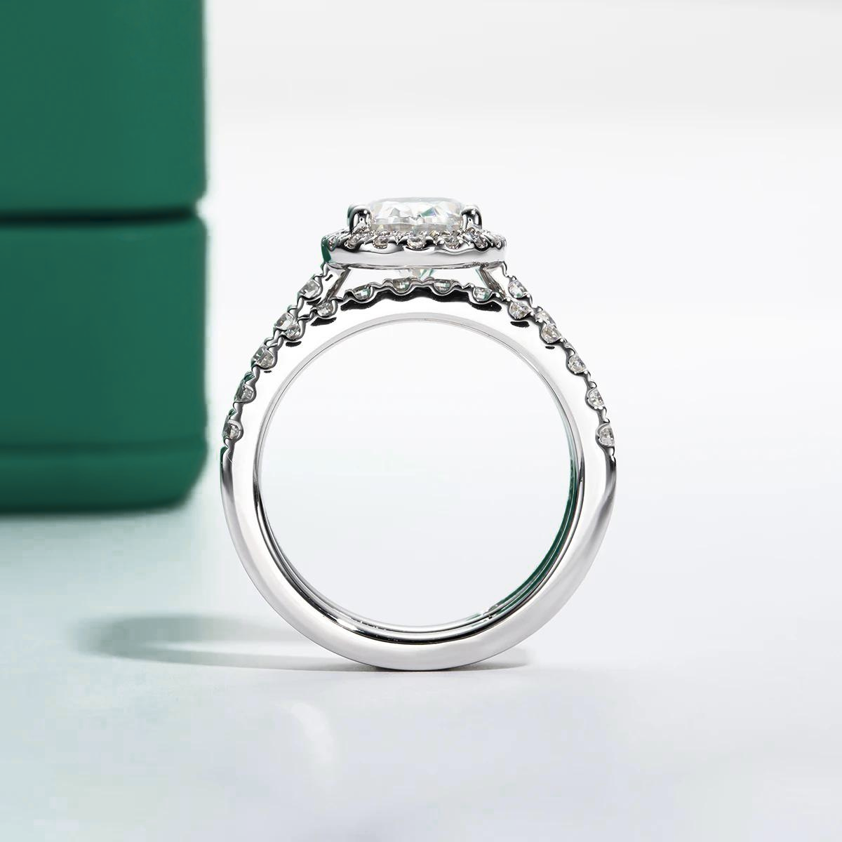 Conjunto de Anel Solitário com Meia Aliança em Prata 925 com Moissanite Oval 2ct – Yuna Joias - Yuna Joias