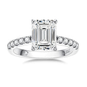 Anel Solitário Moissanite Esmeralda em Prata 925 com Banho de Ouro 18k – Yuna Joias - Yuna Joias