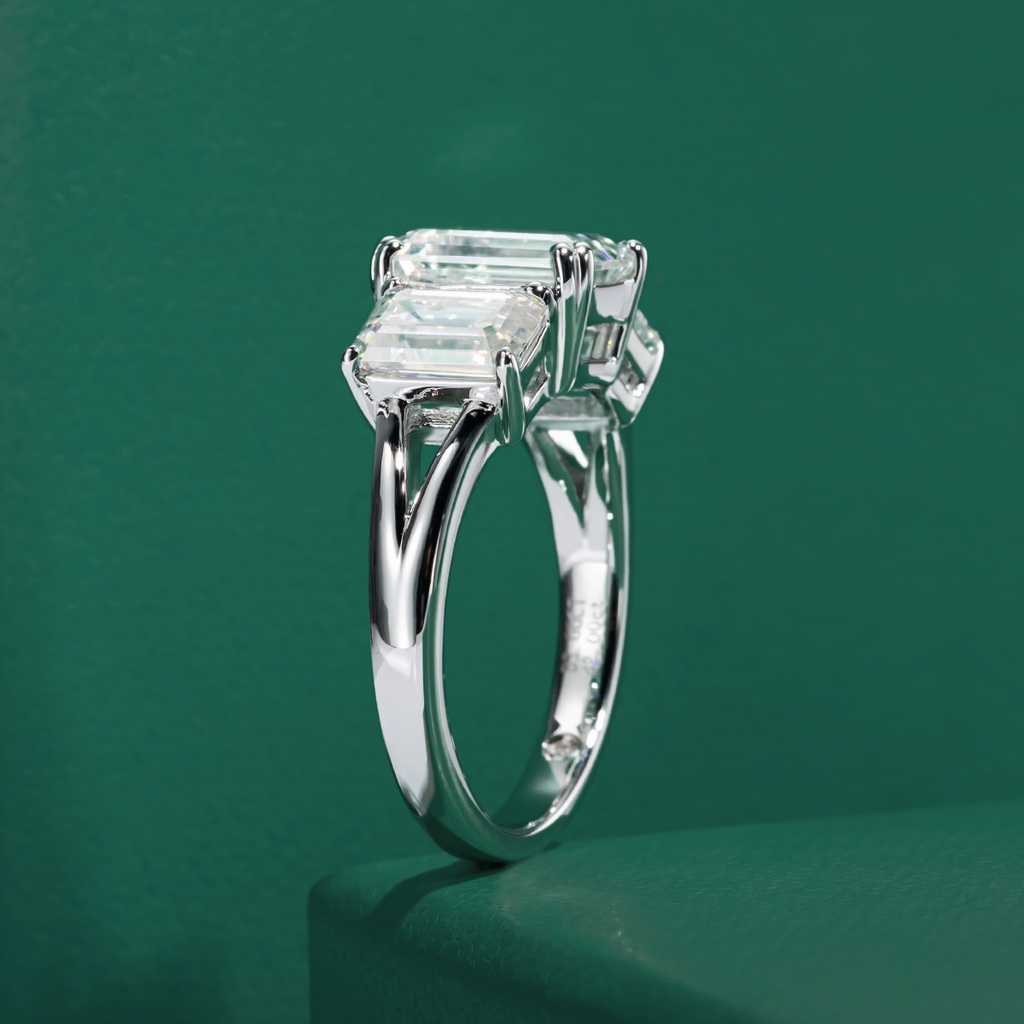 Anel com Moissanite de 5 Quilates – Prata 925 com Ouro 18k - Yuna Joias - Yuna Joias