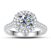 Anel Solitário Halo com Moissanite 2ct – Prata 925 com Banho de Ouro Branco 18k - Yuna Joias - Yuna Joias