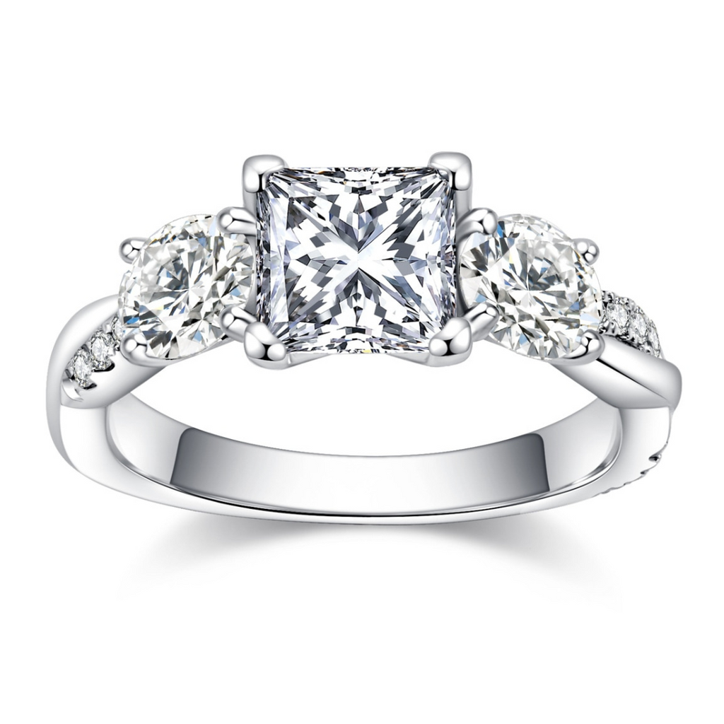Anel Solitário de Moissanite com Lapidação Princesa em Prata 925 com Ouro Branco 18K – Yuna Joias - Yuna Joias