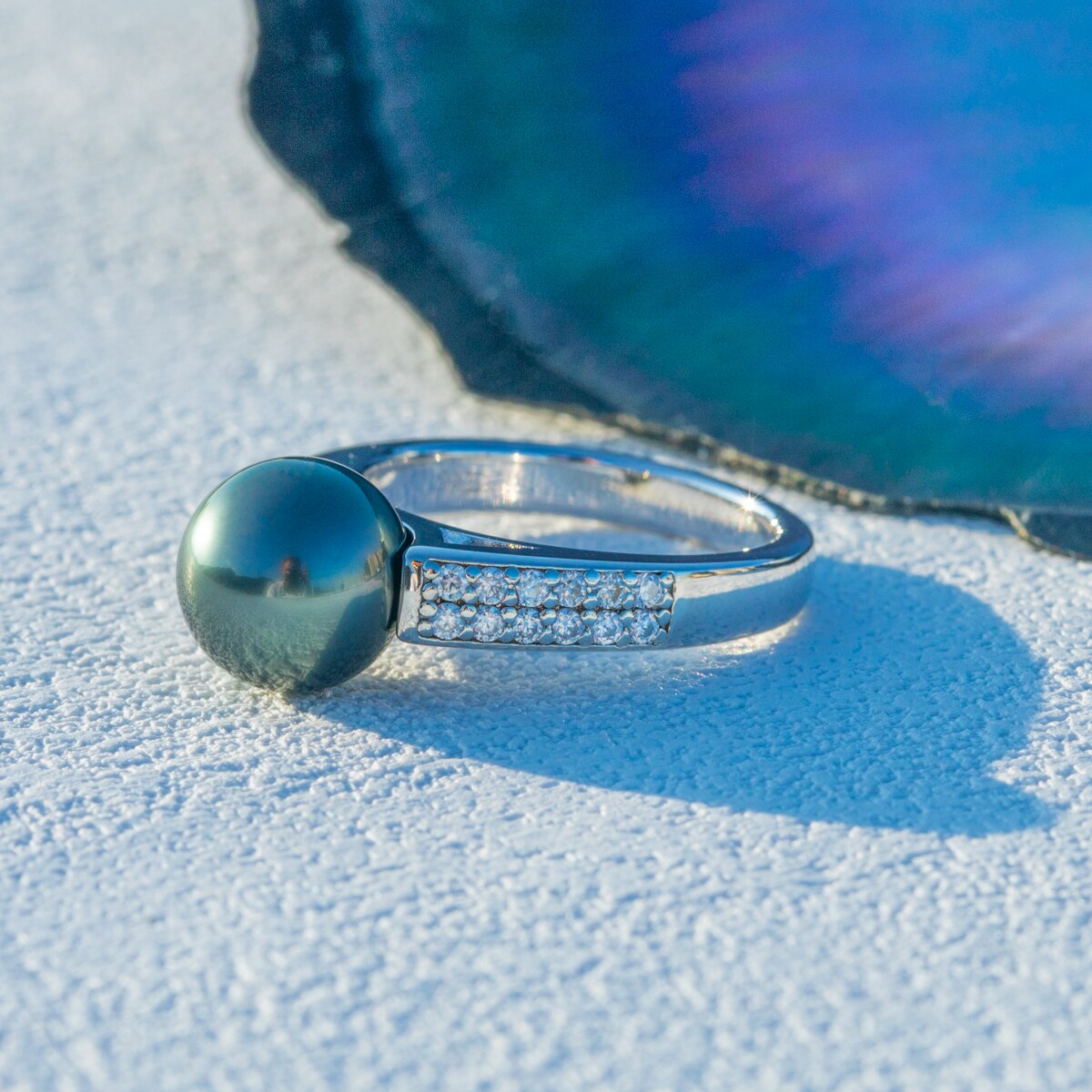 Anel de Pérola Natural do Tahiti e Moissanite Prata 925 com Ouro Branco 18k - Yuna Joias - Yuna Joias