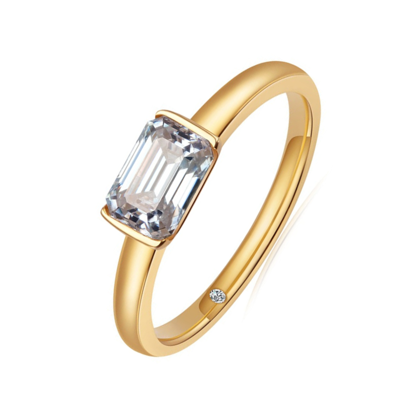 Anel Solitário com Moissanite Lapidação Esmeralda 1,0 Quilate em Prata 925 com Banho de Ouro 18k – Yuna Joias - Yuna Joias