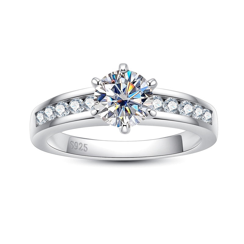 Anel Solitário de Moissanite em Prata 925 com Banho de Ouro Branco 18K – Yuna Joias - Yuna Joias