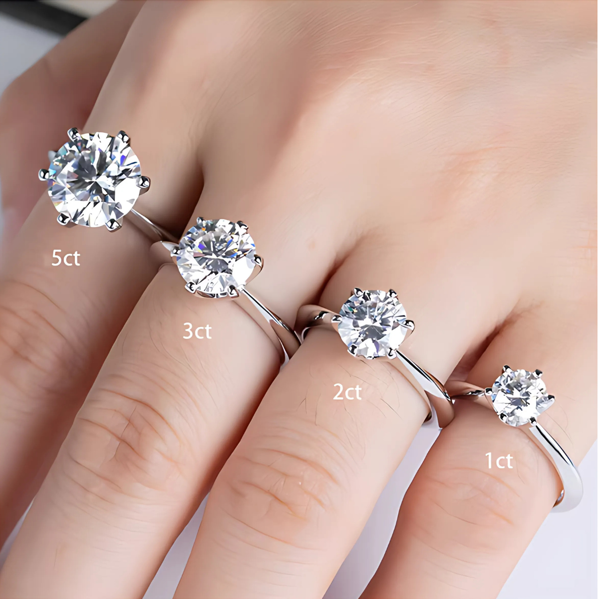 Anel Solitário em Moissanite e Prata 925 com Banho de Ouro Branco 18k – Yuna Joias - Yuna Joias