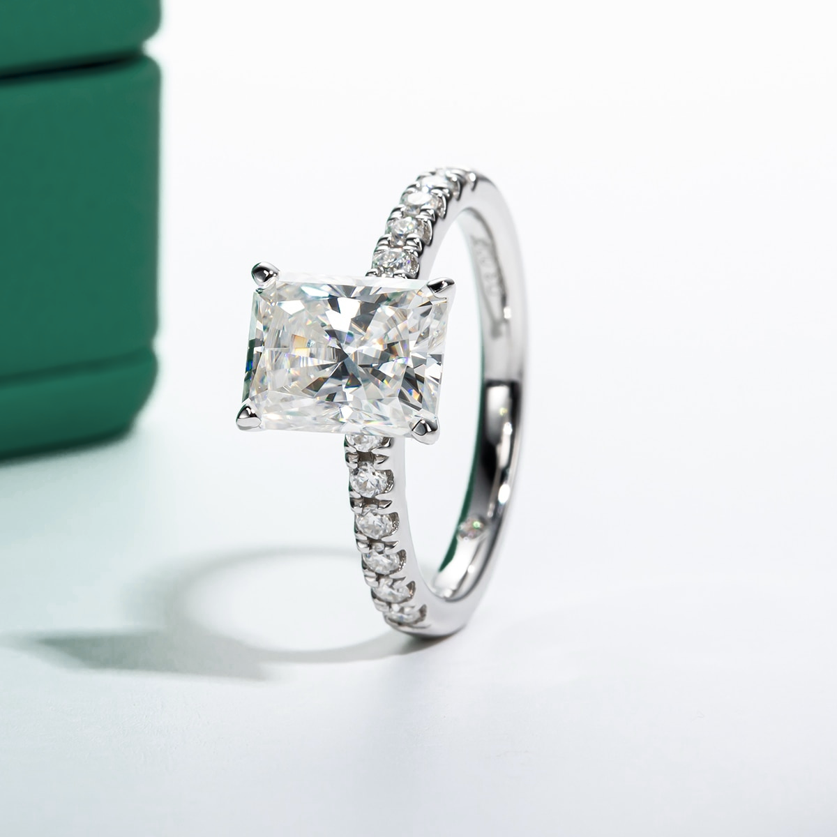 Anel Solitário de Moissanite 3 Quilates em Prata 925 com Ouro Branco 18k – Yuna Joias - Yuna Joias