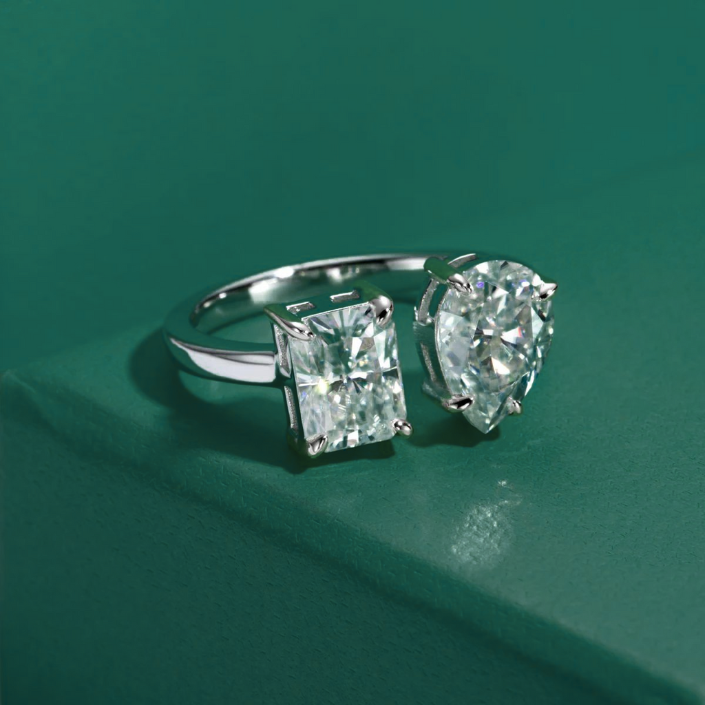 Anel com Moissanite Pera e Radiante em Prata 925 com Ouro Branco – Yuna Joias - Yuna Joias