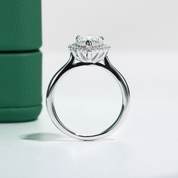 Anel Solitário Halo com Moissanite Lapidação Pera em Prata 925 Banhada a Ouro 18k – Yuna Joias - Yuna Joias
