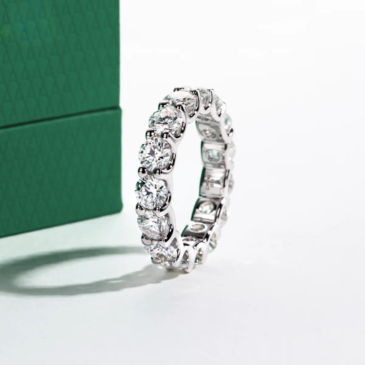 Aliança Sienna com Moissanite Brilhante – Prata 925 e Ouro Branco 18k - Yuna Joias - Yuna Joias