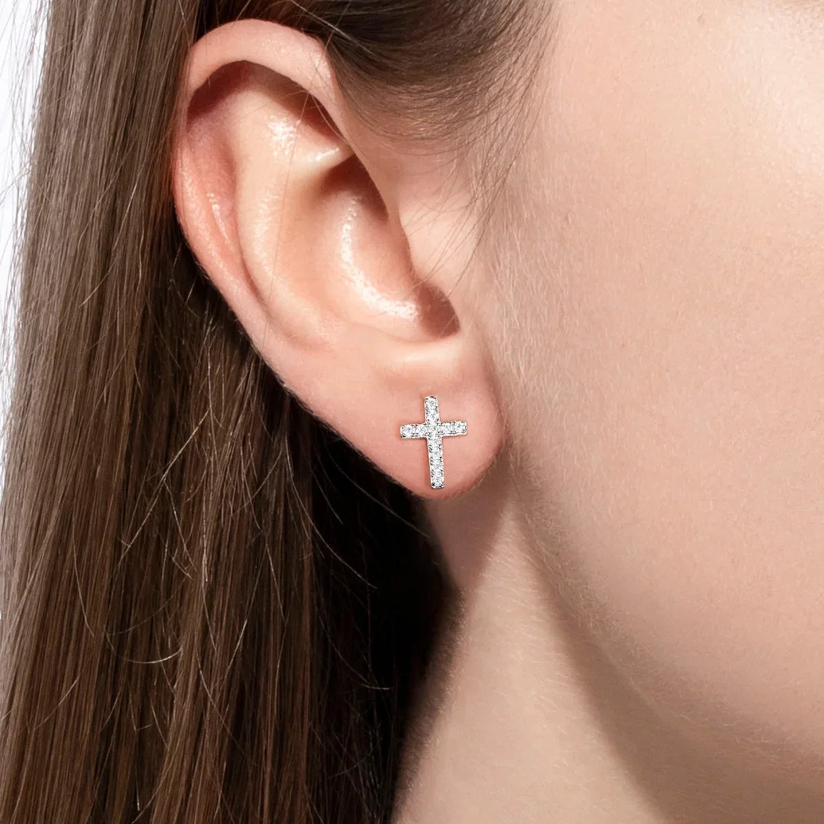 Brinco de Cruz com Moissanite em Prata 925 e Ouro 18k – Yuna Joias - Yuna Joias