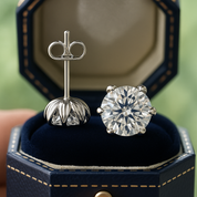 Brinco Flor de Lótus em Prata 925 Moissanite - Yuna Joias - Yuna Joias