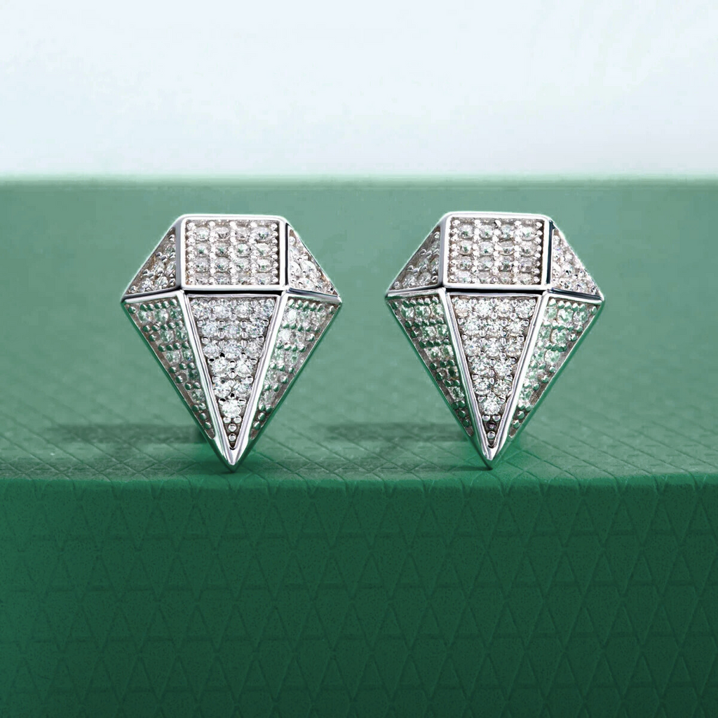 Brinco Prisma Moissanite Prata 925 com Banho de Ouro 18k - Yuna Joias - Yuna Joias