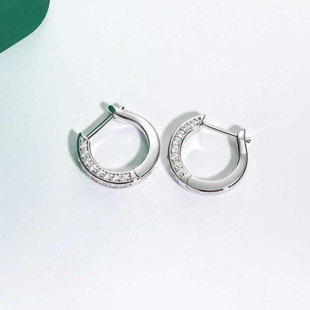 Brinco com Moissanite em Prata 925 e Ouro 18k - Yuna Joias - Yuna Joias