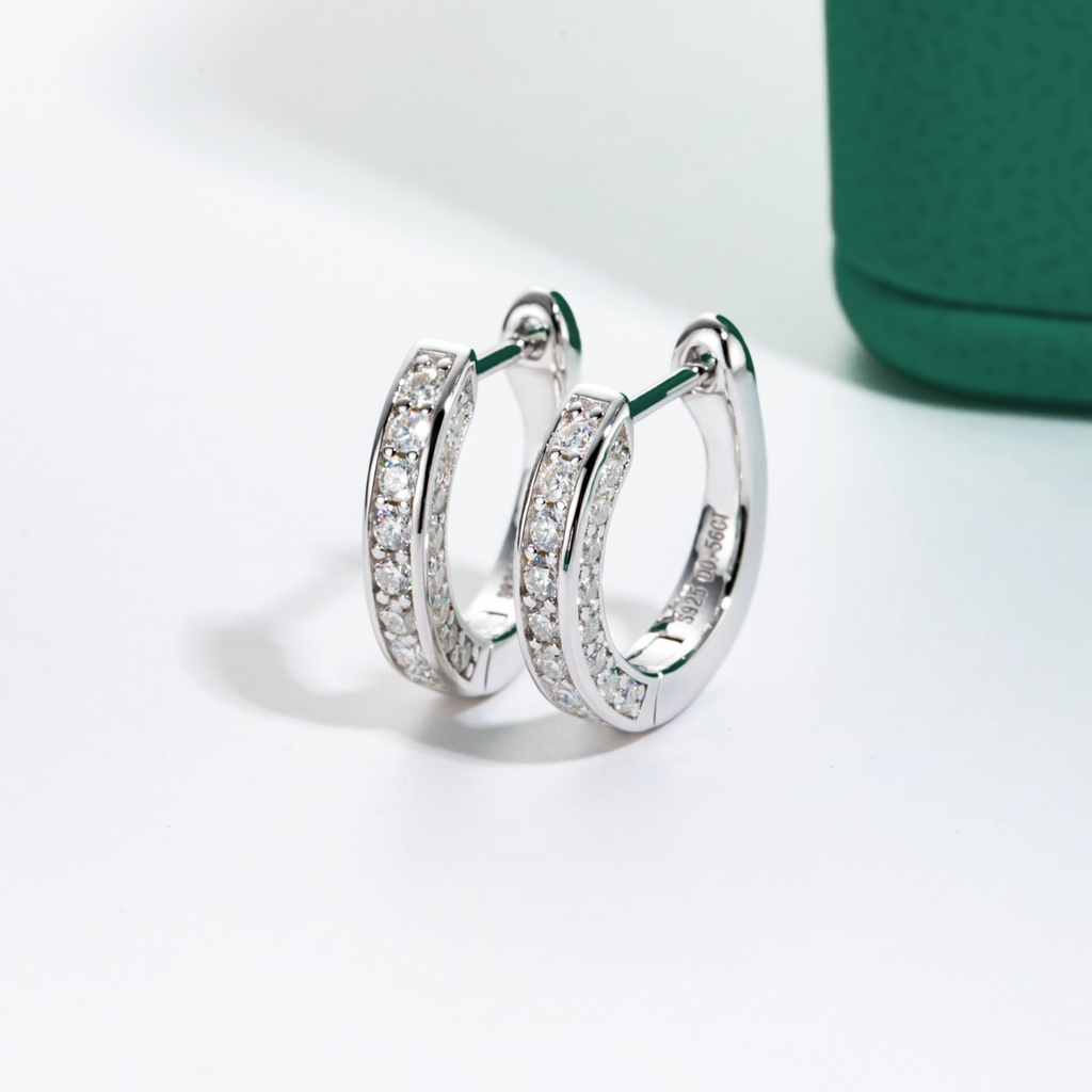 Brinco com Moissanite em Prata 925 e Ouro 18k - Yuna Joias - Yuna Joias