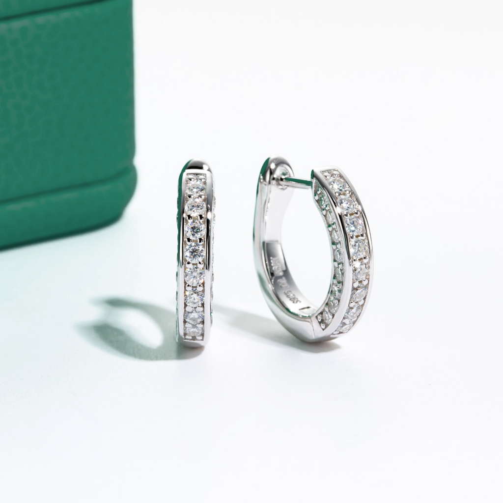 Brinco com Moissanite em Prata 925 e Ouro 18k - Yuna Joias - Yuna Joias