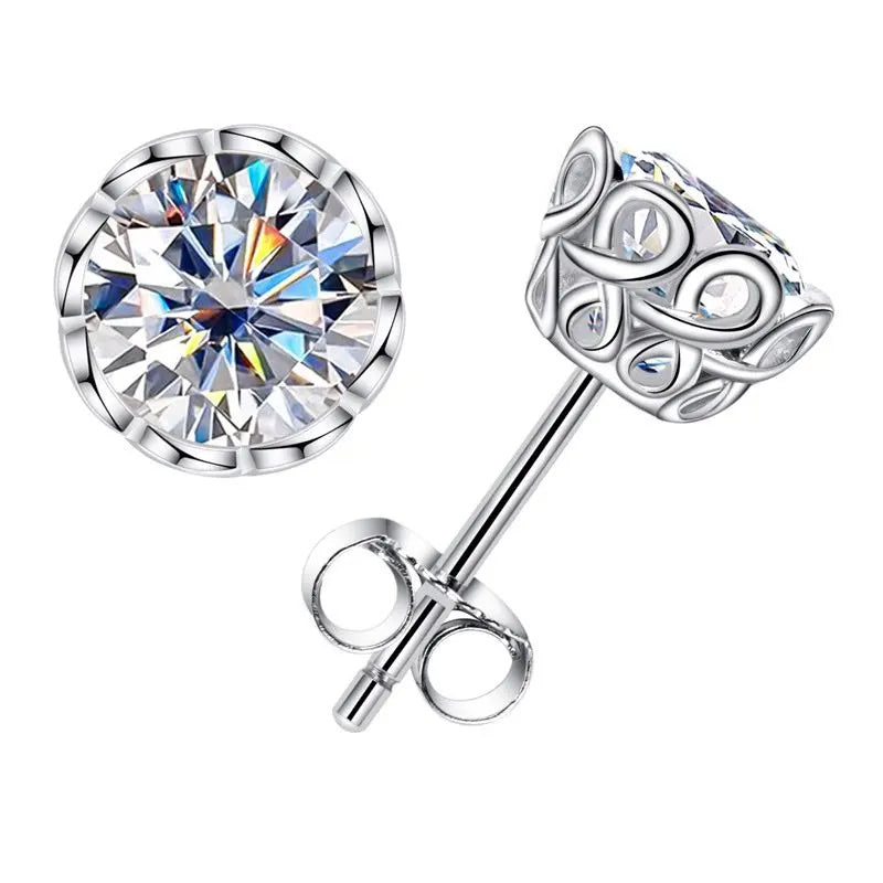 Brinco de Moissanite em Prata 925 com Banho de Ouro 18k – Escolha Entre 1,0ct, 2,0ct ou 3,0ct – Brilho Superior ao Diamante - Yuna Joias - Yuna Joias