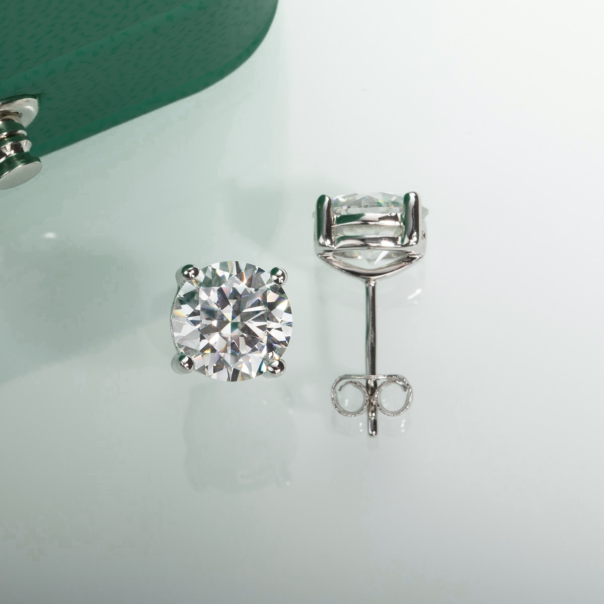 Brinco de Moissanite 4.0ct Prata 925 com Banho de Ouro Branco – Yuna Joias - Yuna Joias