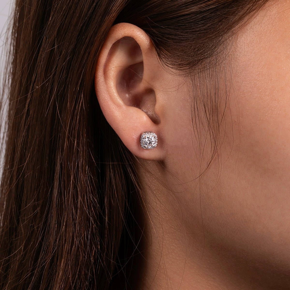 Brinco Moissanite 1ct em Prata 925 com Banho de Ouro 18K – Yuna Joias - Yuna Joias