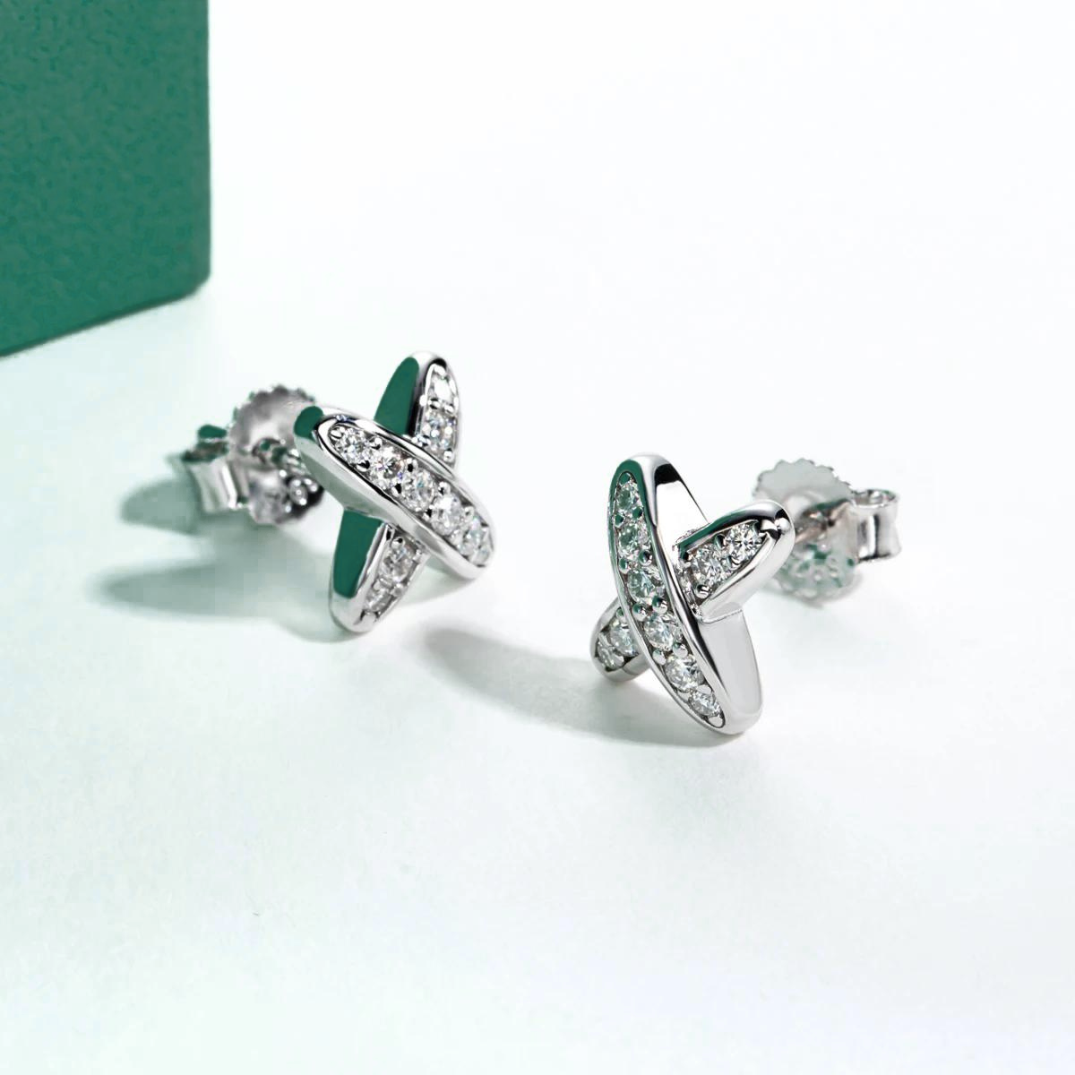 Brincos de Moissanite Formato X em Prata 925 com Ouro 18K – Yuna Joias - Yuna Joias