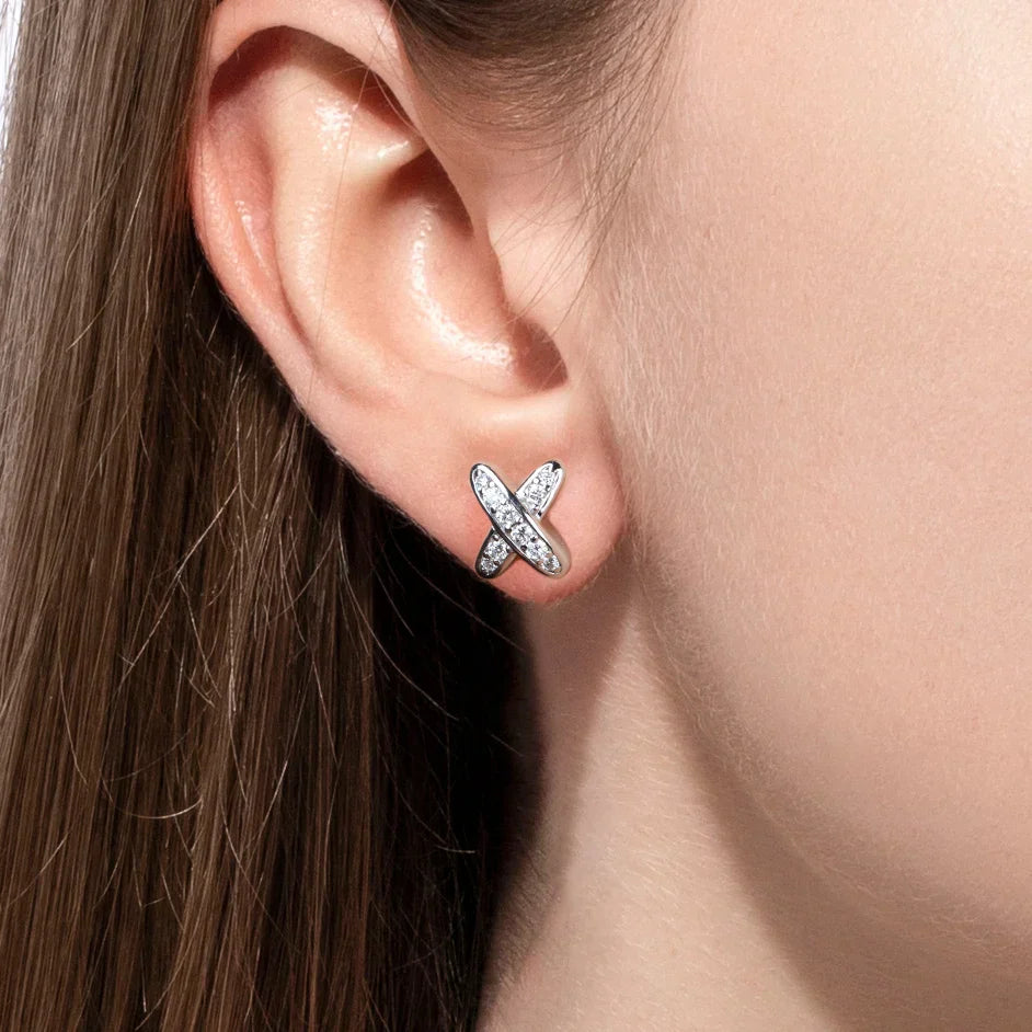 Brincos de Moissanite Formato X em Prata 925 com Ouro 18K – Yuna Joias - Yuna Joias