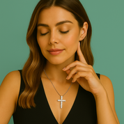 Colar Cruz com Moissanite 2.1ct – Prata 925, Ródio e Ouro 18k - Yuna Joias - Yuna Joias