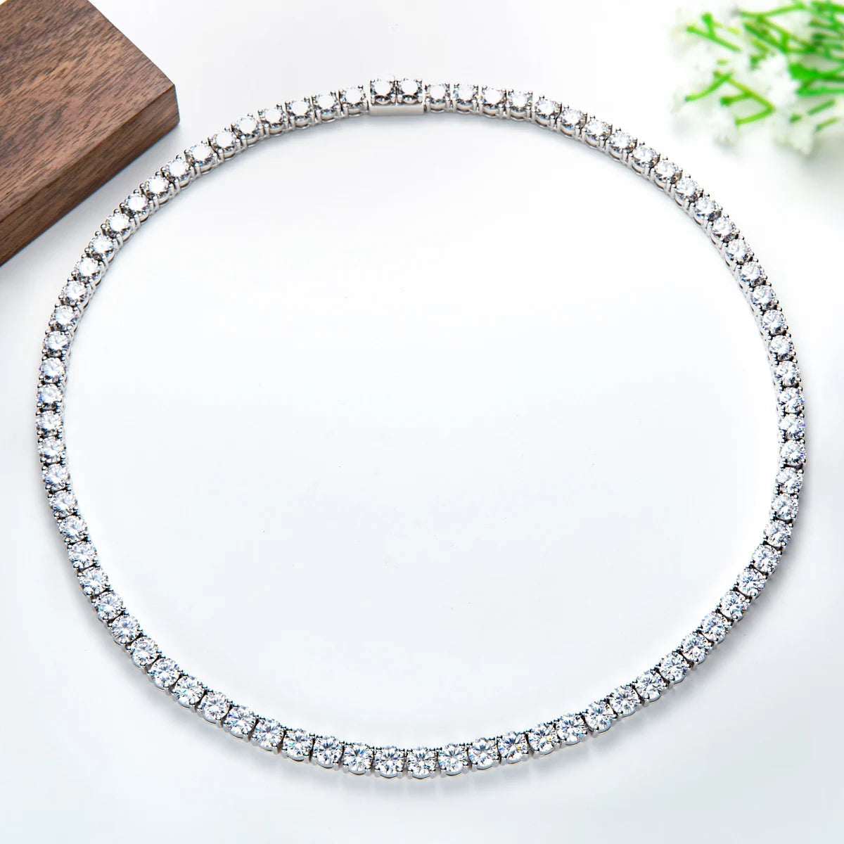 Colar Riviera em Ouro Branco com Moissanites Brilhantes Yuna Joias - Colar