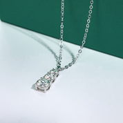 Colar Trilogy com Moissanites – Luxo Atemporal em Prata 925 ou Ouro 10k, 14k e 18k - Yuna Joias - Yuna Joias