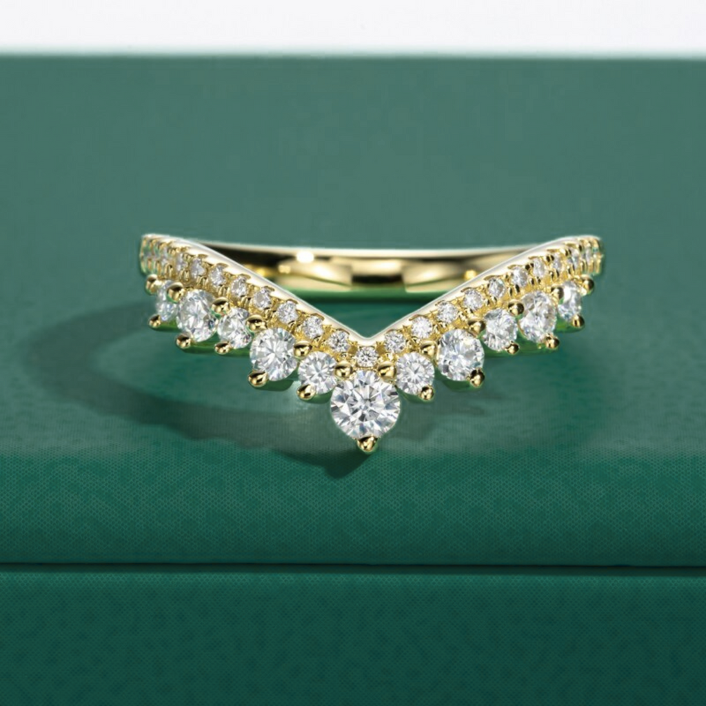 Meia Aliança Imperial em Prata 925 com Moissanites e Banho de Ouro 18K Certificação GRA - Yuna Joias - Yuna Joias