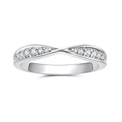 Meia Aliança Infinity em Prata 925 com Moissanites e Banho de Ouro Branco 18K – Yuna Joias - Yuna Joias